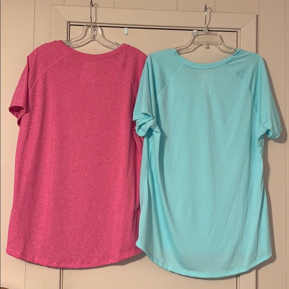 ❌SOLD❌Bundle of 2 XXL Semi-fitted Short Slv Tees - Picture 5 of 8